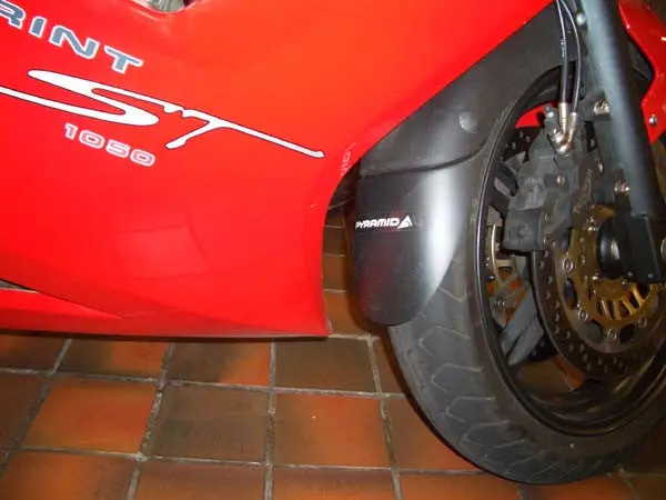 Triumph Sprint 1050 St 2005-2013 Mudguard Extender  Fender By Pyramid 1