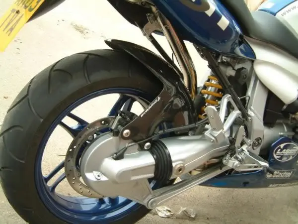 Bmw K1200 Rs & Gt To 2005 Gloss Black Hugger By Pyramid Plastics 2