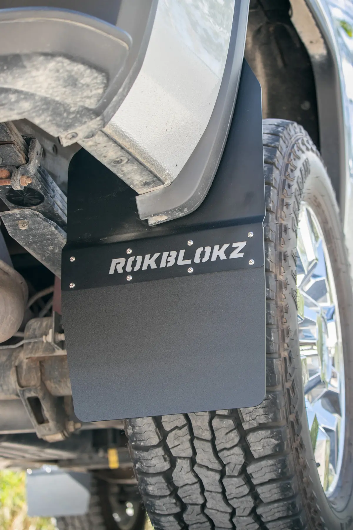 Gmc Sierra 1500/2500/3500 Hd Stepback (3Rd Gen) 2015-2019 Mud Flaps 14