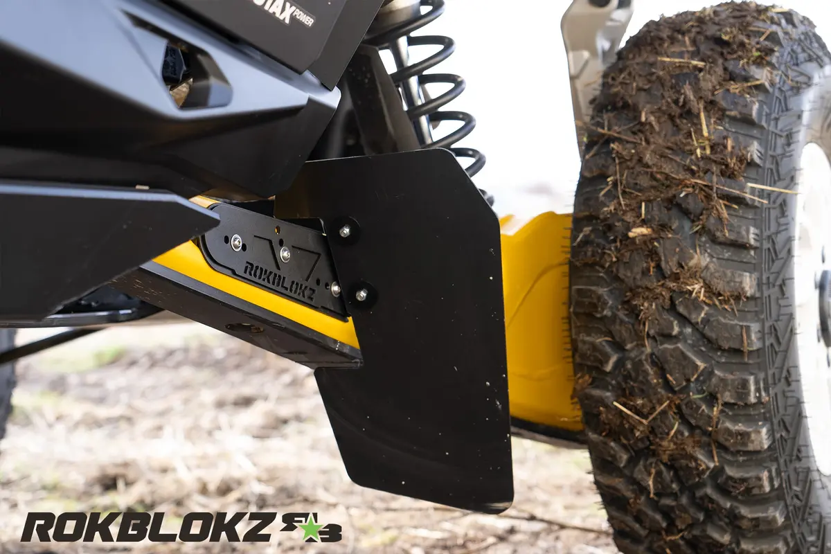 Can-Am Maverick R 2024+ Trailing Arm Guards/Flaps 1