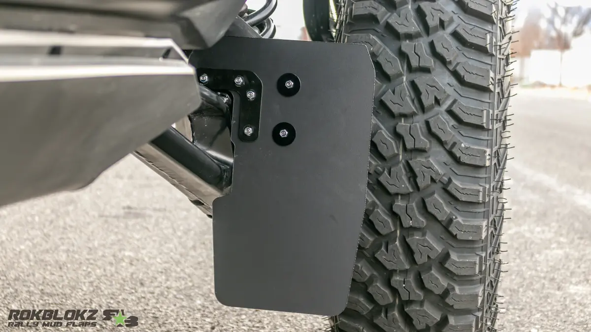 Can-Am Maverick R Maxx 2025+ Trailing Arm Flap Upgrade (Req Oem Brackets) 1