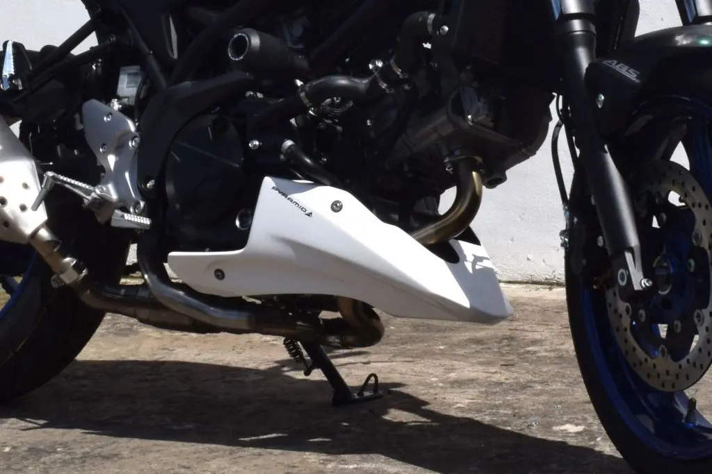 Suzuki Dl650 V Strom 2012 On Grp Belly Pan Spoiler Gloss White Finish Pyramid 1