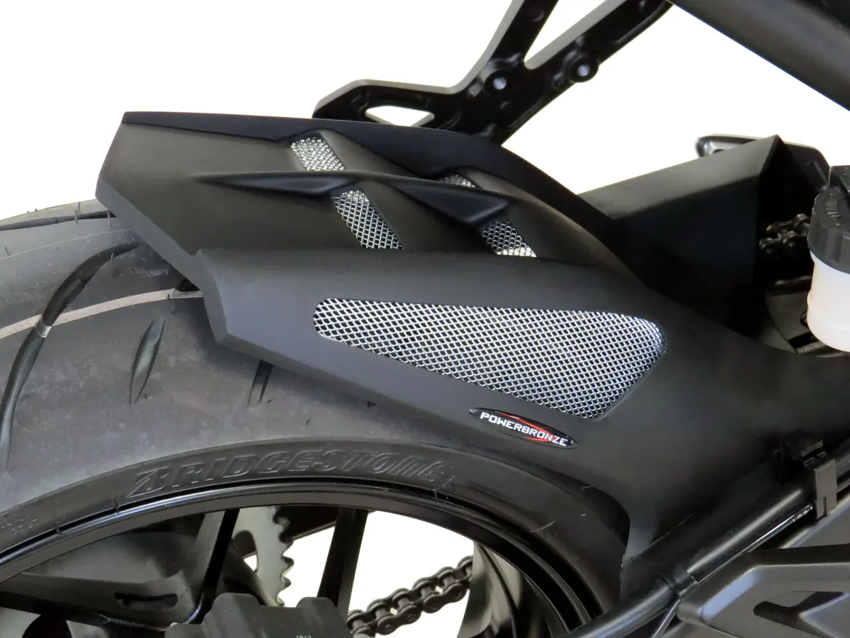Yamaha Xsr 900 2022-2025 Carbon Look & Silver Mesh Rear Hugger By Powerbronze 2