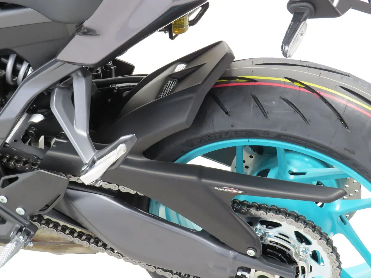 Yamaha Yzf-R9 2025 > Carbon Look & Silver Mesh Rear Hugger By Powerbronze 2