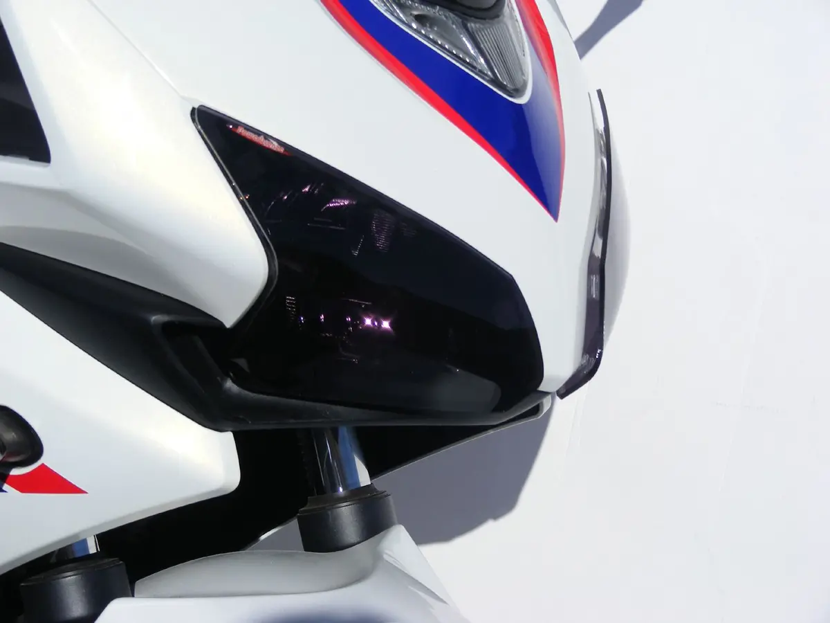 Fits Honda Cbr500r  13-2015  Dark Tint Headlight Protectors By Powerbronze Rrp £36 1