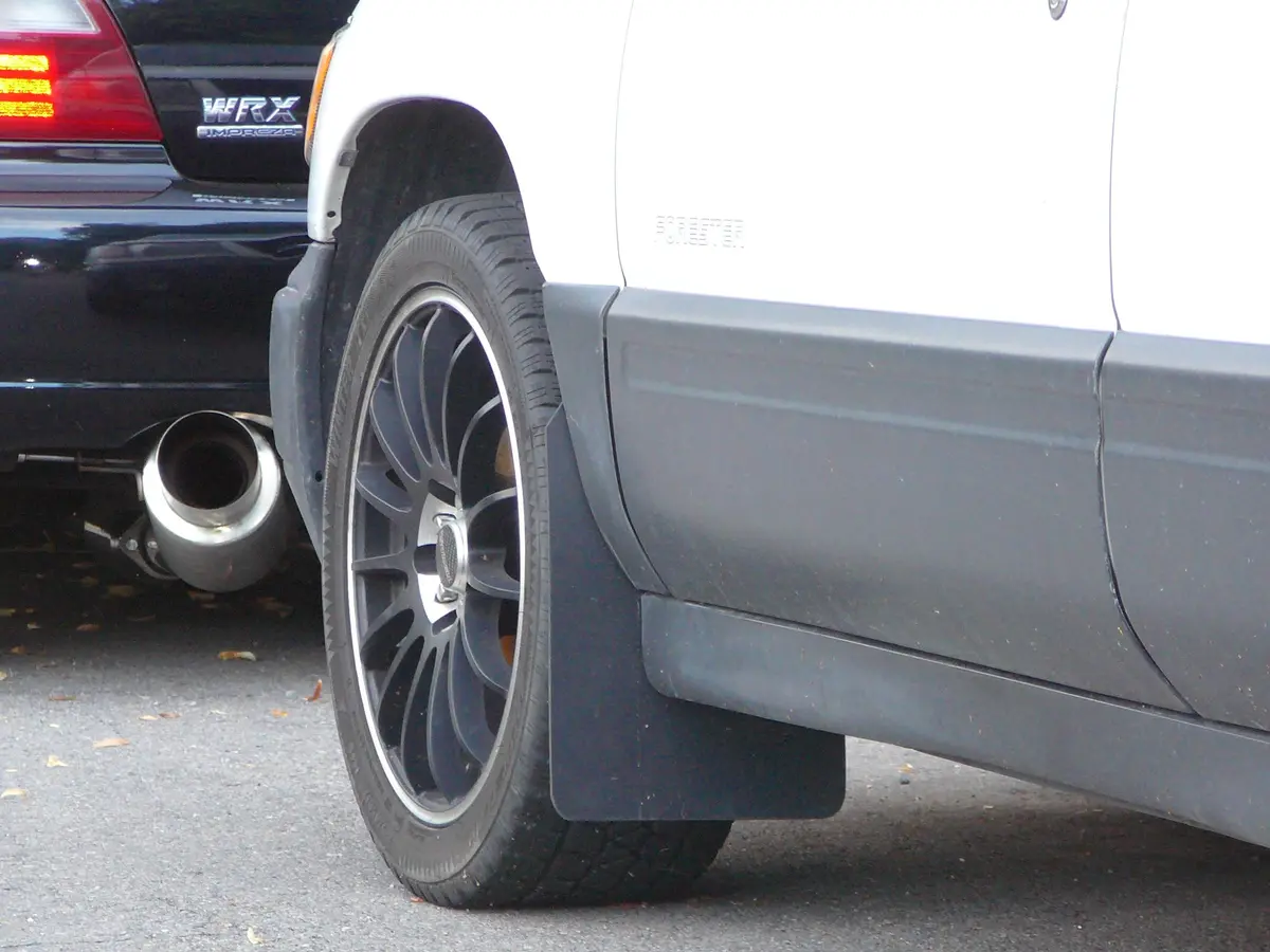 Subaru Forester (Sf) 1998-2002 Rally Mud Flaps 4