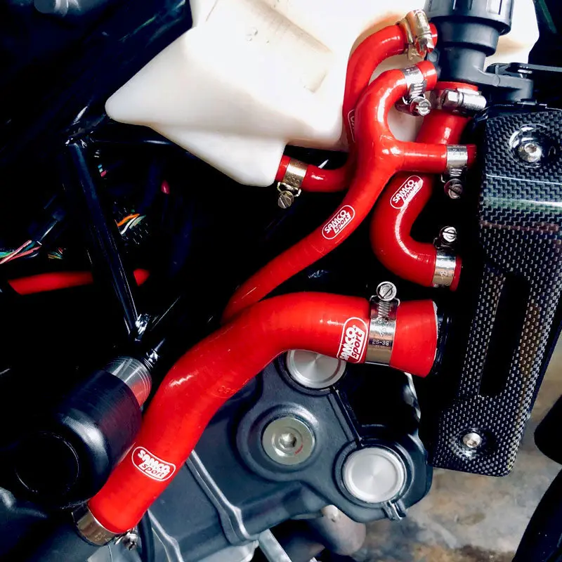 Aprilia 750 Shiver 2007-2017 Samco Sport Silicone Hose Kit & Stainless Hose Clips Apr-13 2