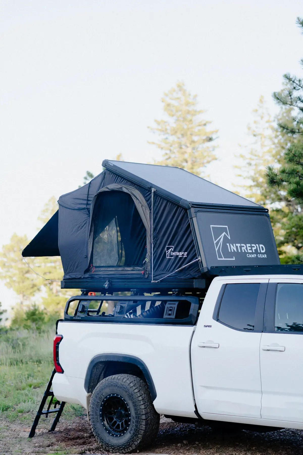 Geo 2.5 Pro Rooftop Tent 1