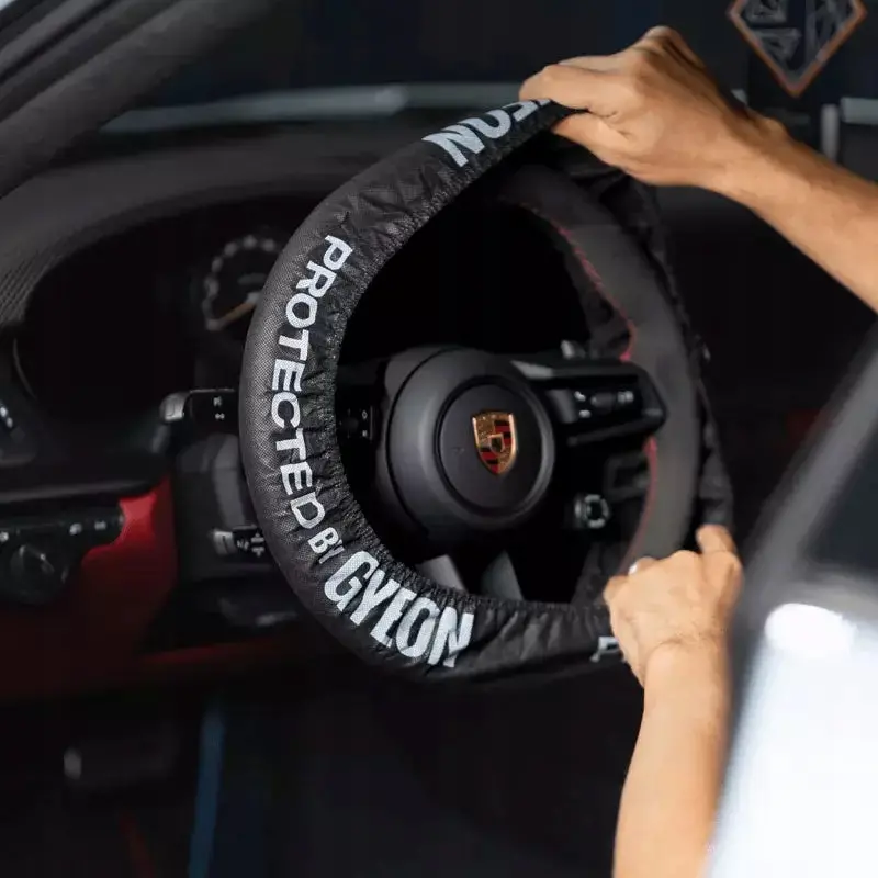 Gyeon Q²m Steering Wheelcover 2