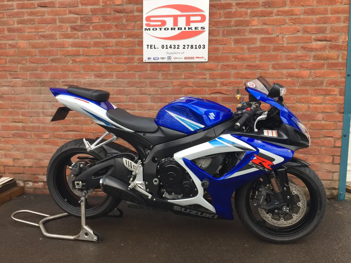 2006 Suzuki Gsxr 750 K6 Just 11,000 Miles 1