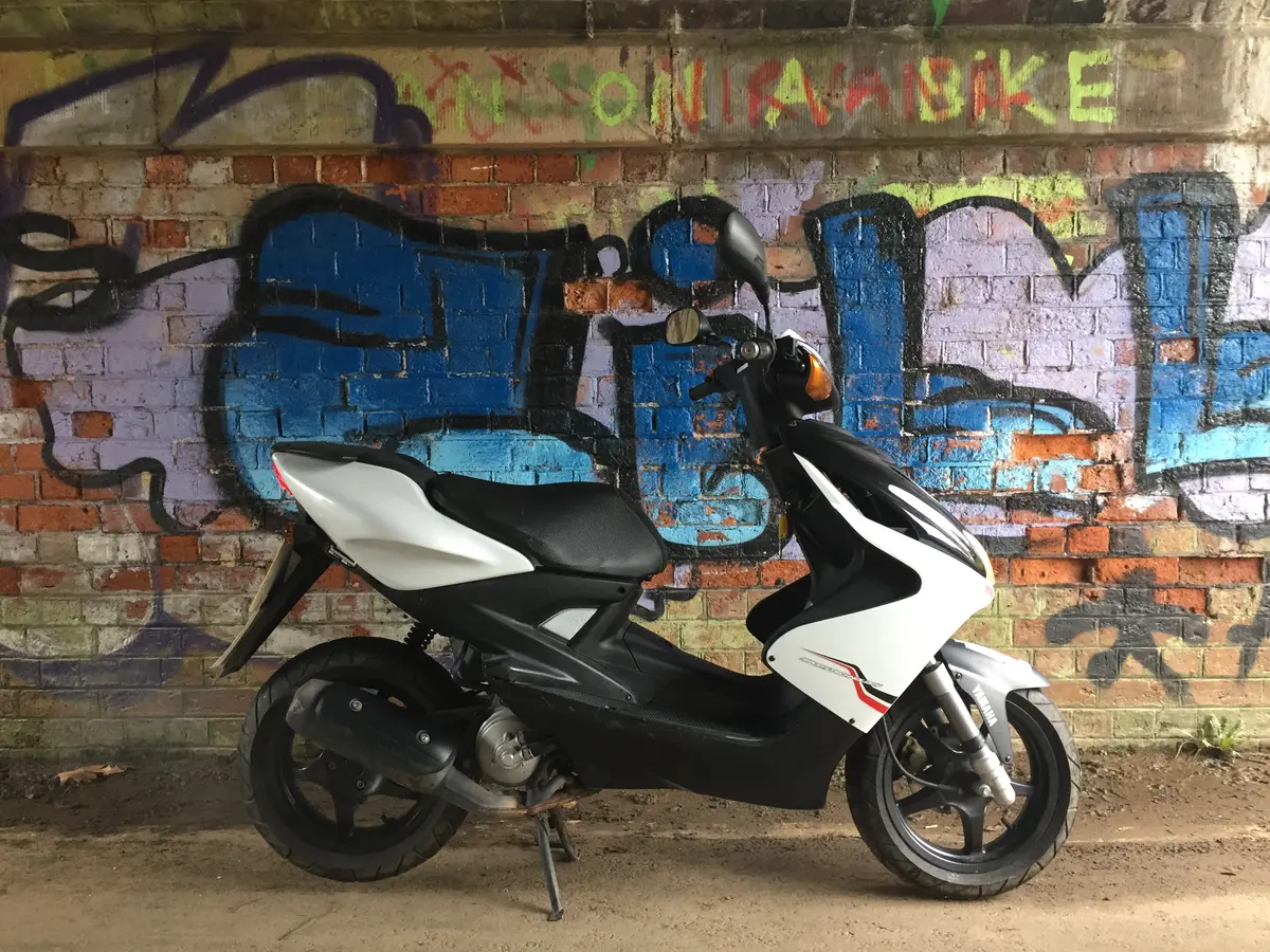 2011 Yamaha Aerox 50Cc 1