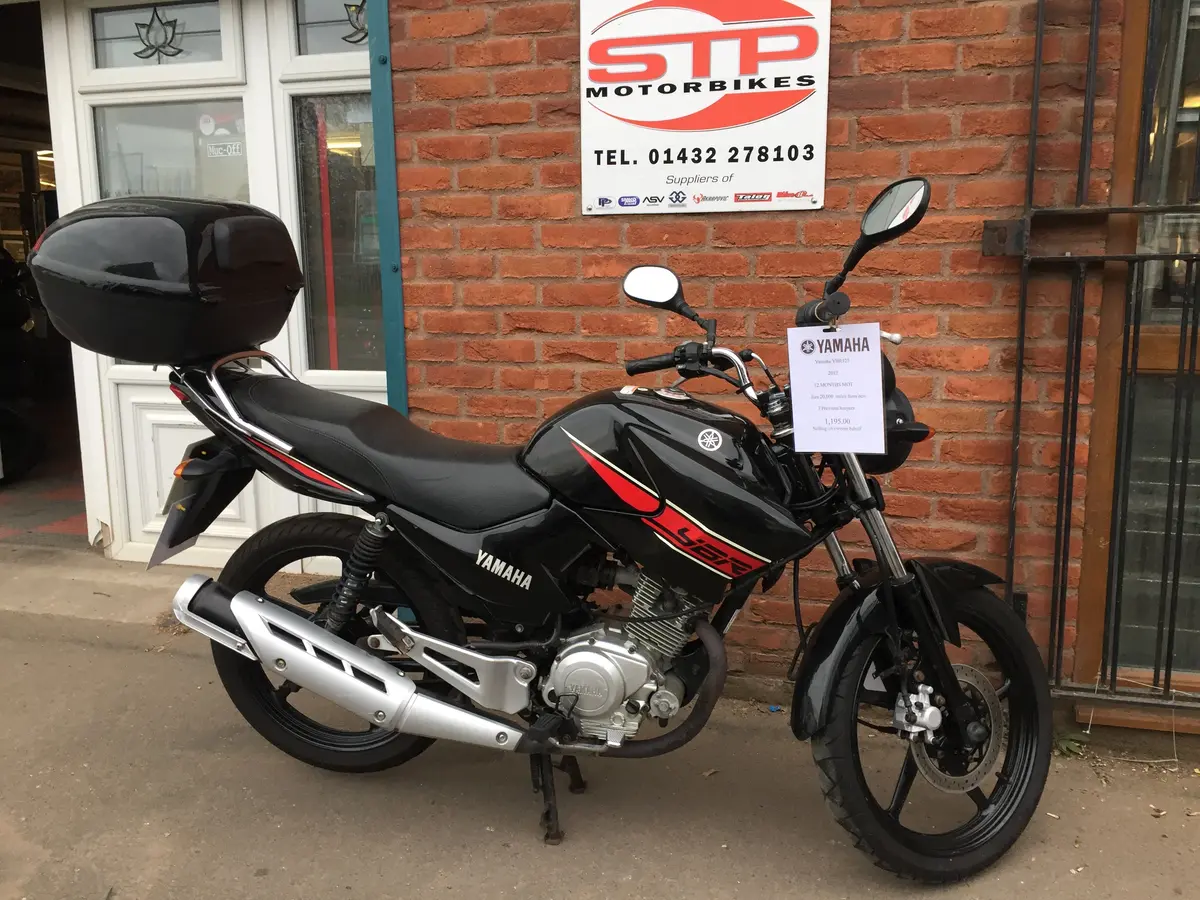 2012 Yamaha Ybr125, Black With Topbox 2
