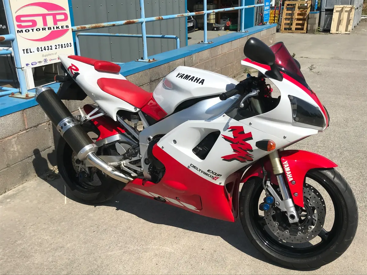 1998 Yamaha Yzf-R1 Low Mileage Genuine Red/White All Original 1