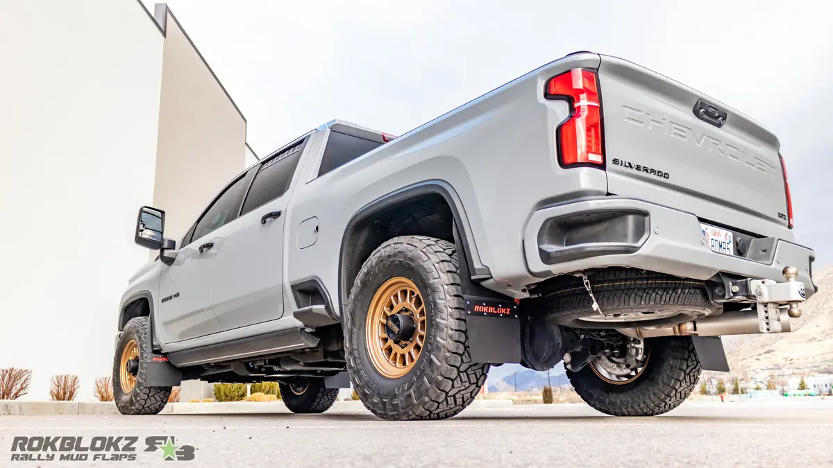 Chevrolet Silverado 2500/3500 (Srw) 2020+ Step-Back Mud Flaps 1