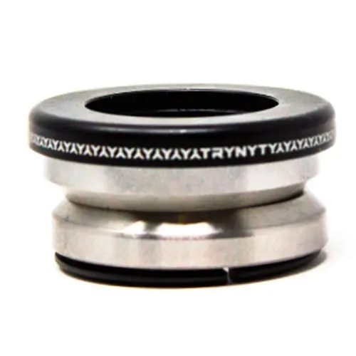 Trynyty Headset 1