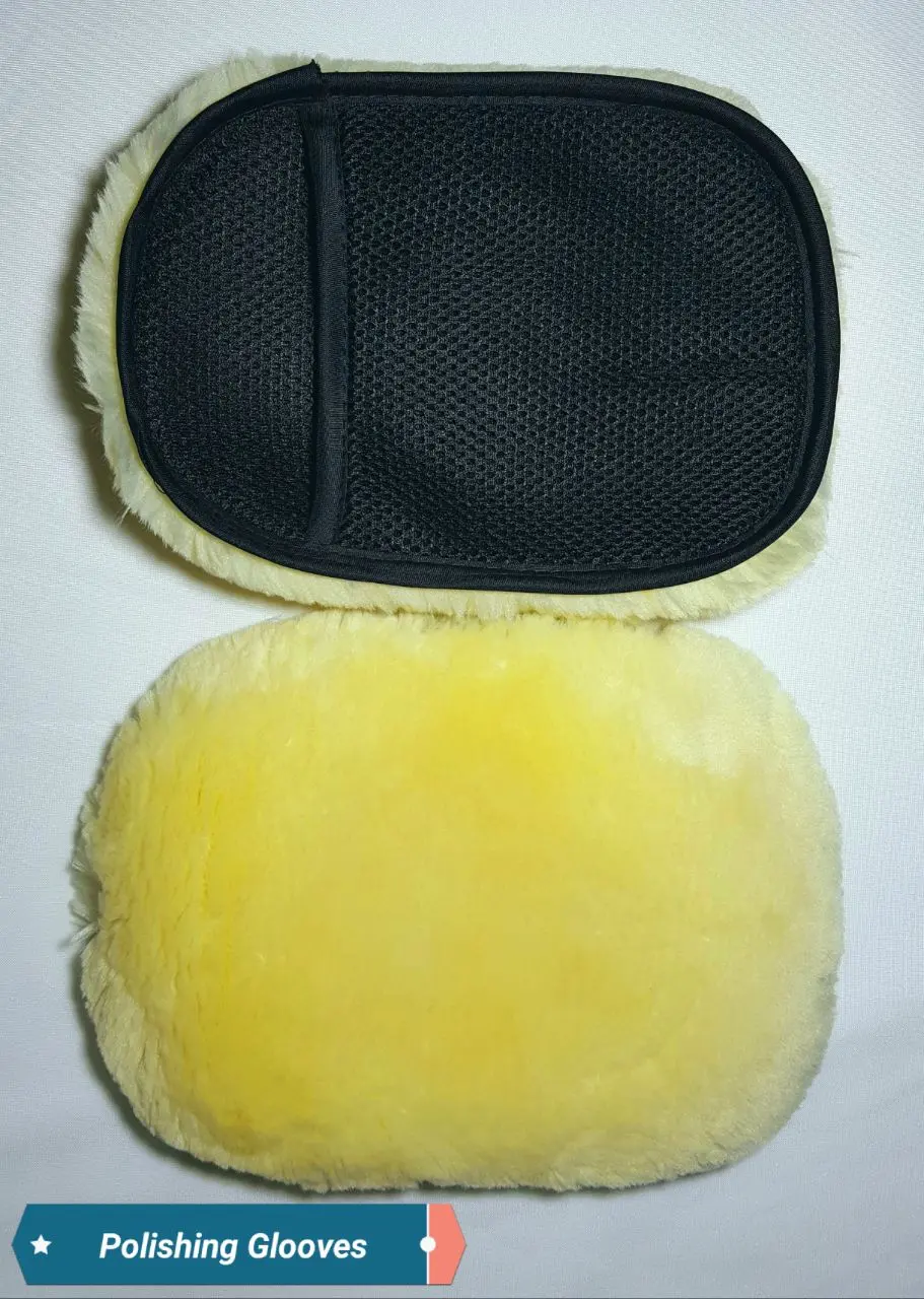 Soft Microfiber Polishing Glove 1