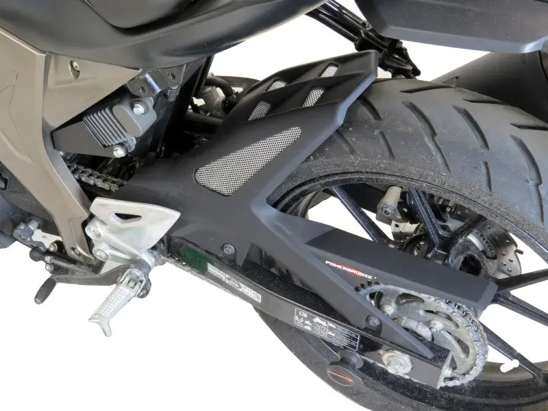 Suzuki Gsx-S125 17-2024 Carbon Look & Silver Mesh Rear Hugger  Powerbronze 1