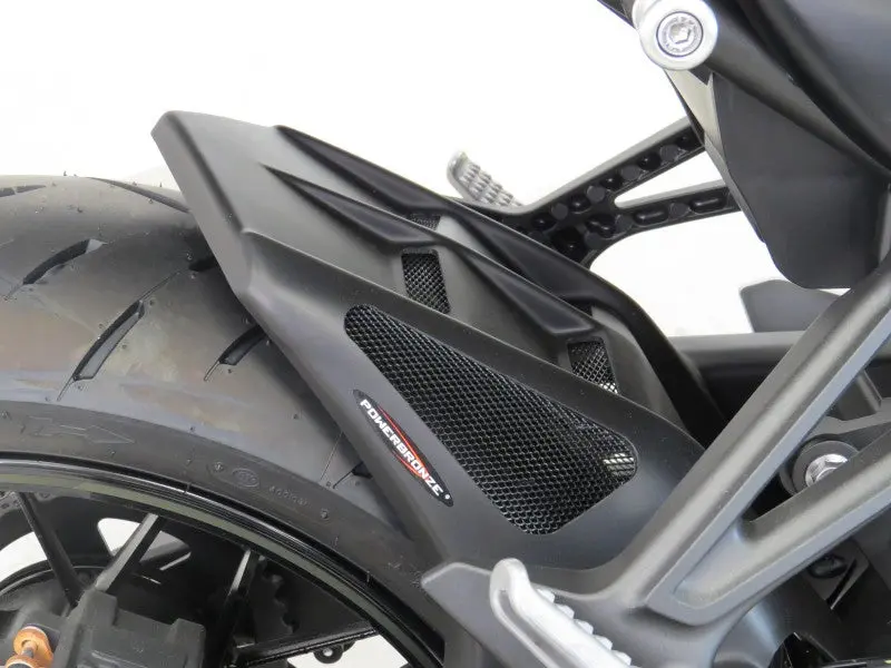 Kawasaki Z900 17-21 & Z900rs/Cafe 18-20 Carbon Look & Silver Mesh Rear Hugger By Powerbronze 1