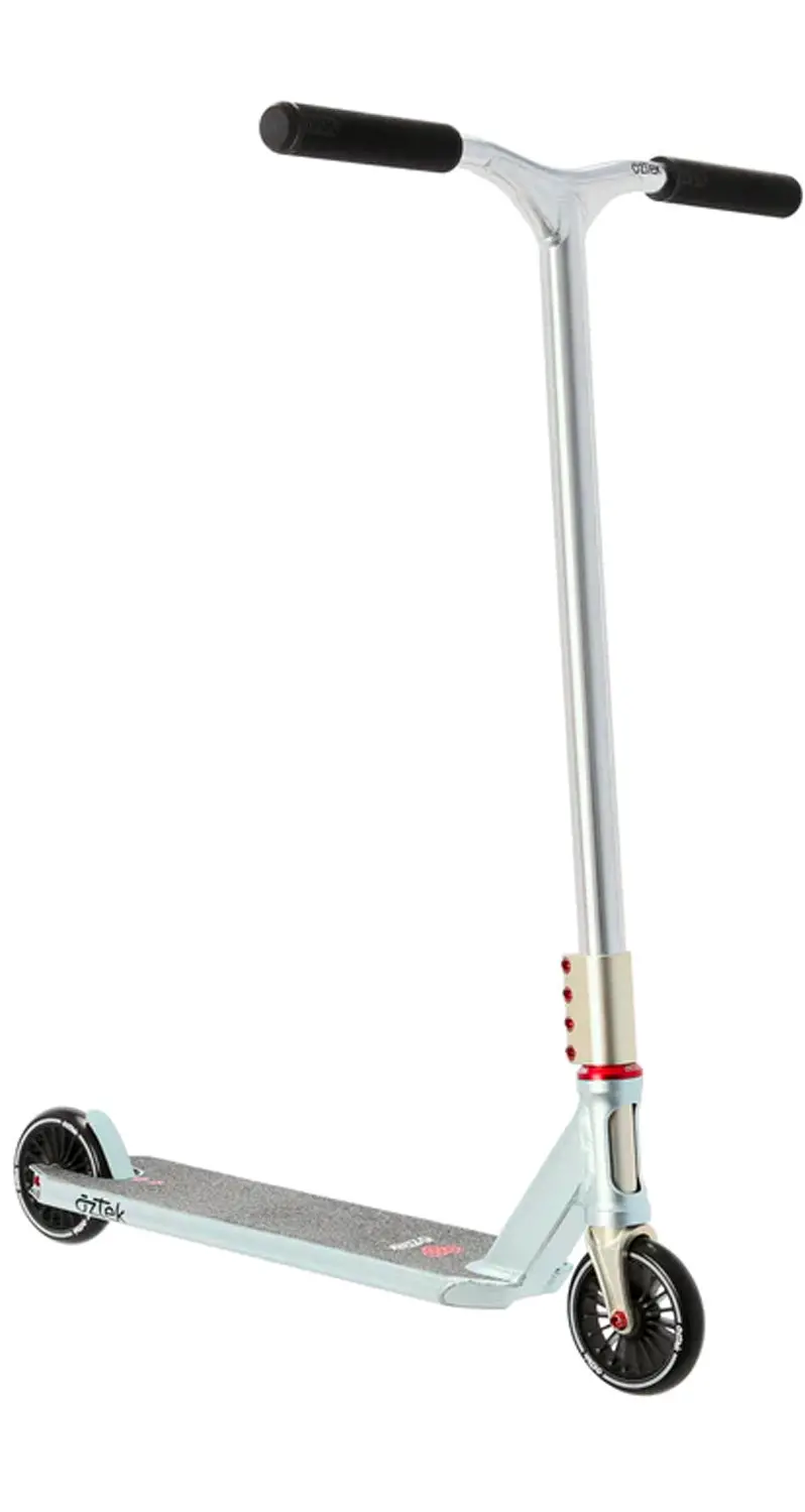 Aztek Corsa Scooter 1