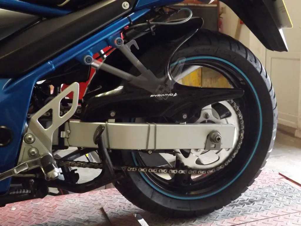 Suzuki Gsf650 Bandit 2007-2014 Gloss Black Hugger By Pyramid Plastics 2