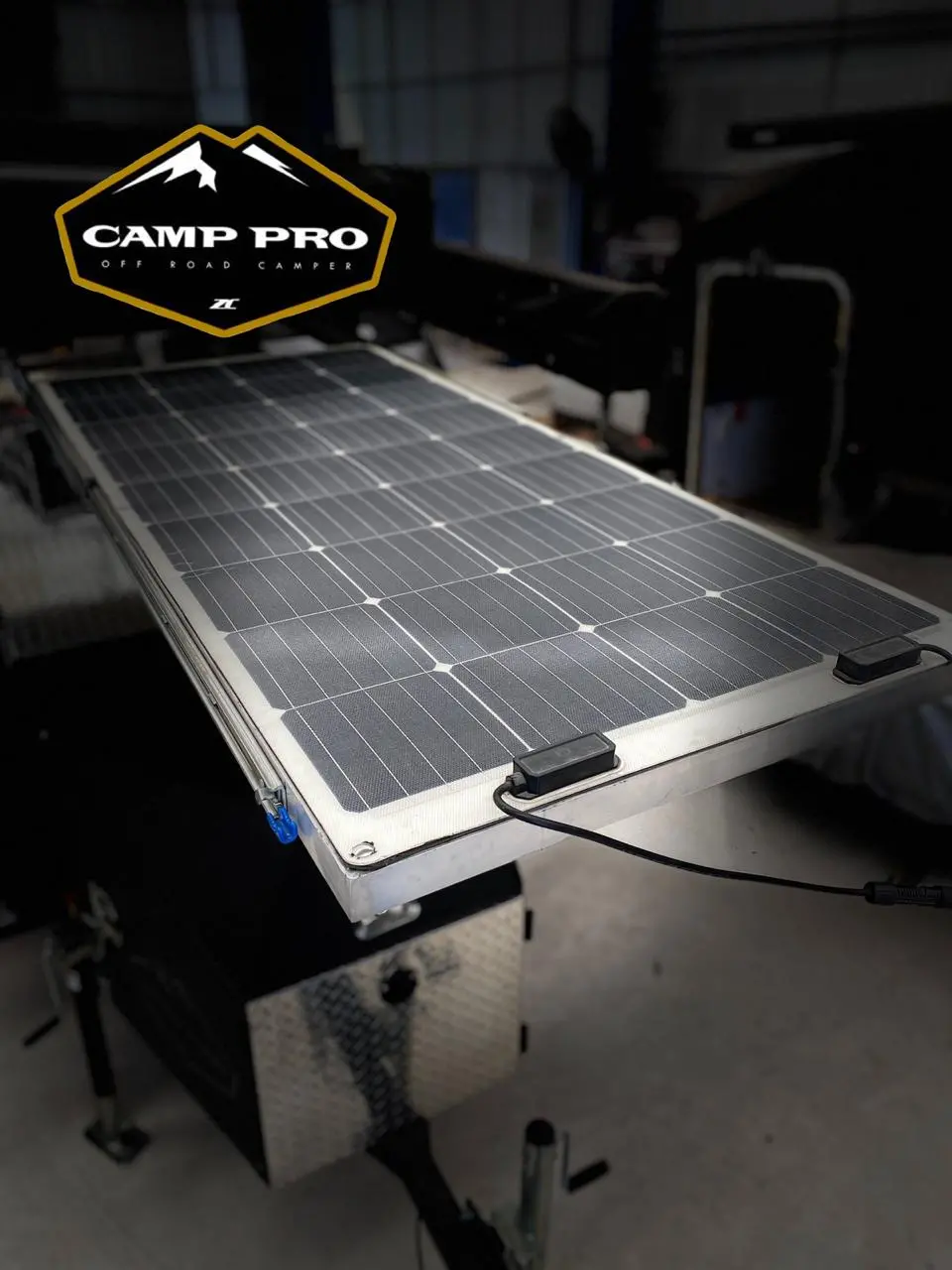 Sistema De Panel Solar De 100 W Con Rieles Y Controlador Eléctrico 1
