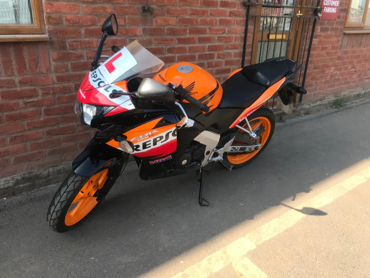 2013 Honda Cbr125r 125Cc 1
