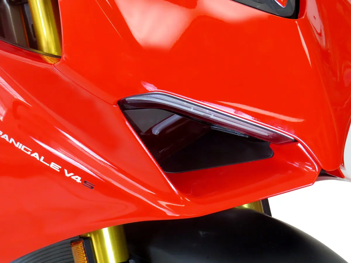 Ducati Panigale V2  20-24  Black Headlight Protectors By Powerbronze Rrp £36 1