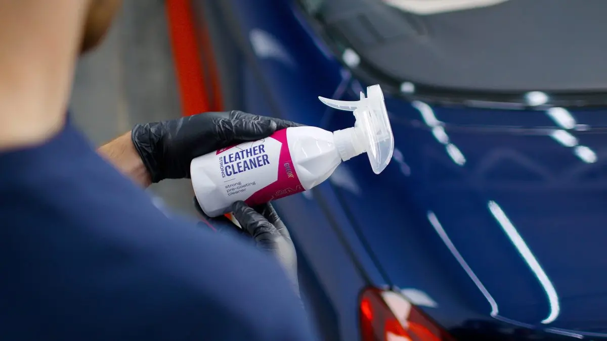 Gyeon Q²m Leather Cleaner Strong 500Ml 2