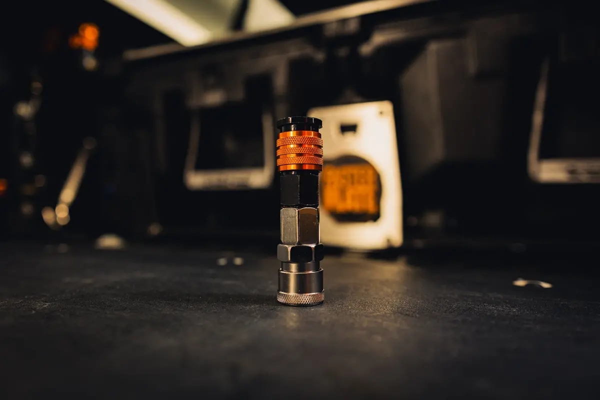 Smittybilt (Nitto) Compressor Adapter 1