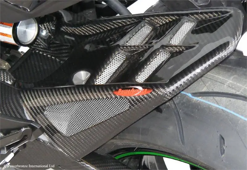 Kawasaki Z800 2013-2016 Carbon Look & Silver Mesh Rear Hugger By Powerbronze 1