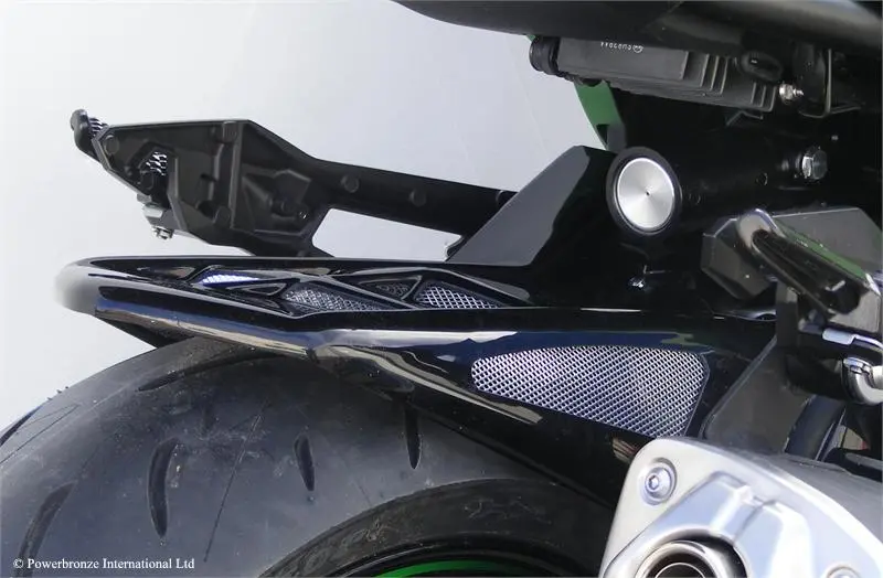 Kawasaki Z800 2013-2016 Gloss Black & Silver Mesh Rear Hugger By Powerbronze 1